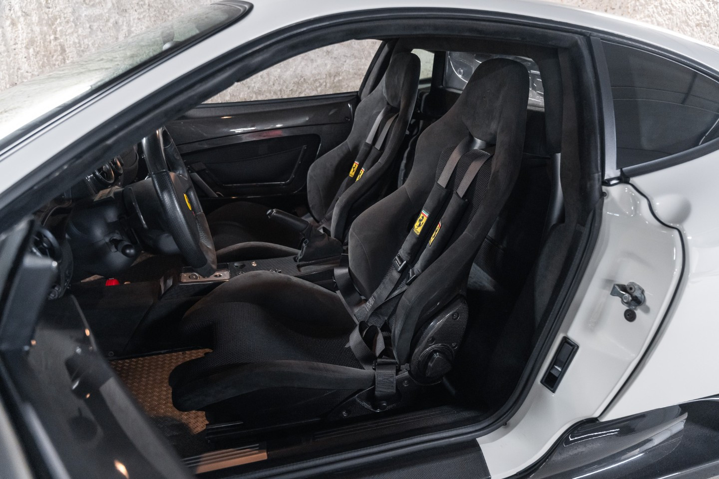 
                                                Voiture
                                                 Ferrari 430 Scuderia V8 4.3 510