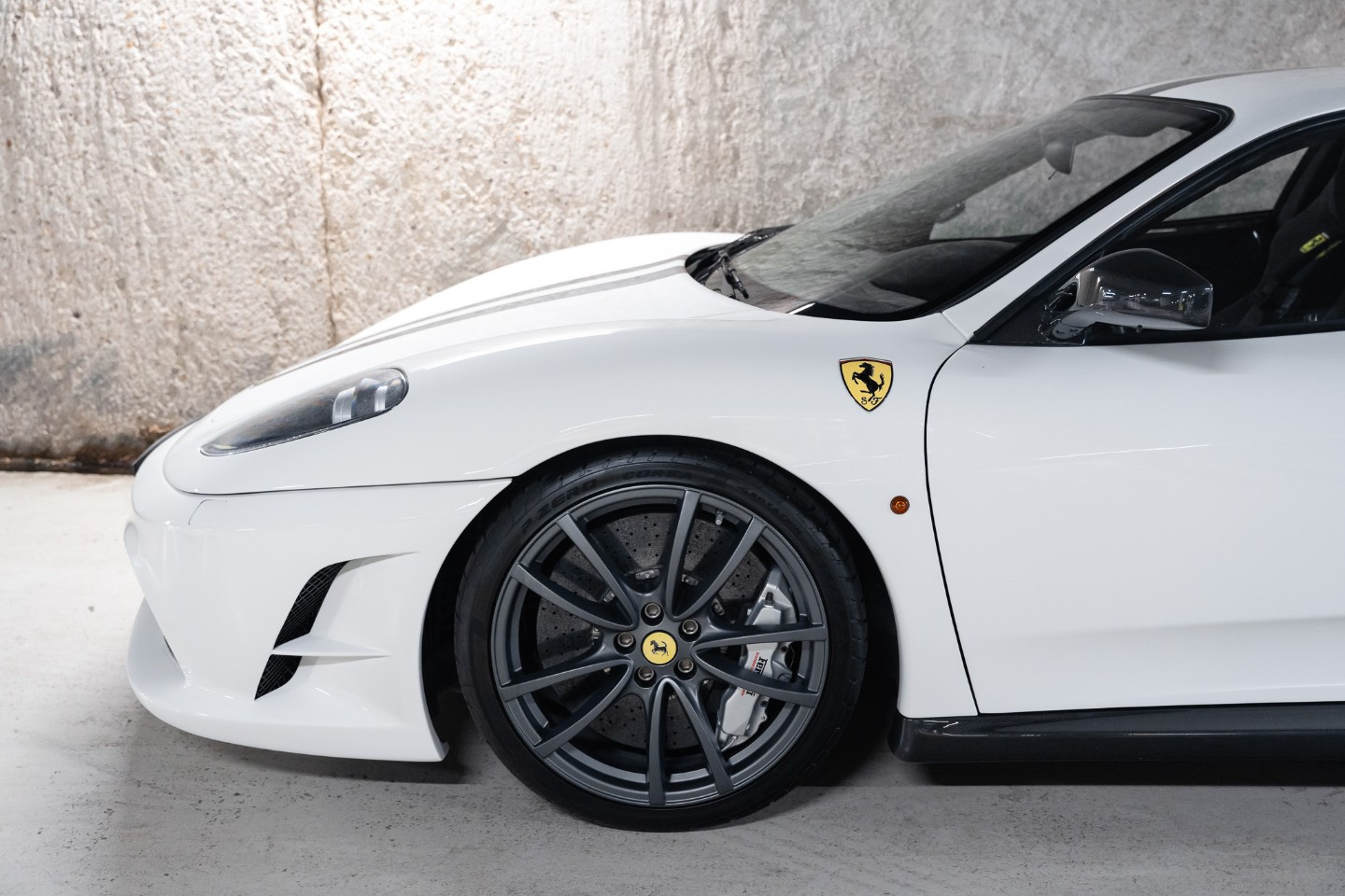 
                                                Voiture
                                                 Ferrari 430 Scuderia V8 4.3 510