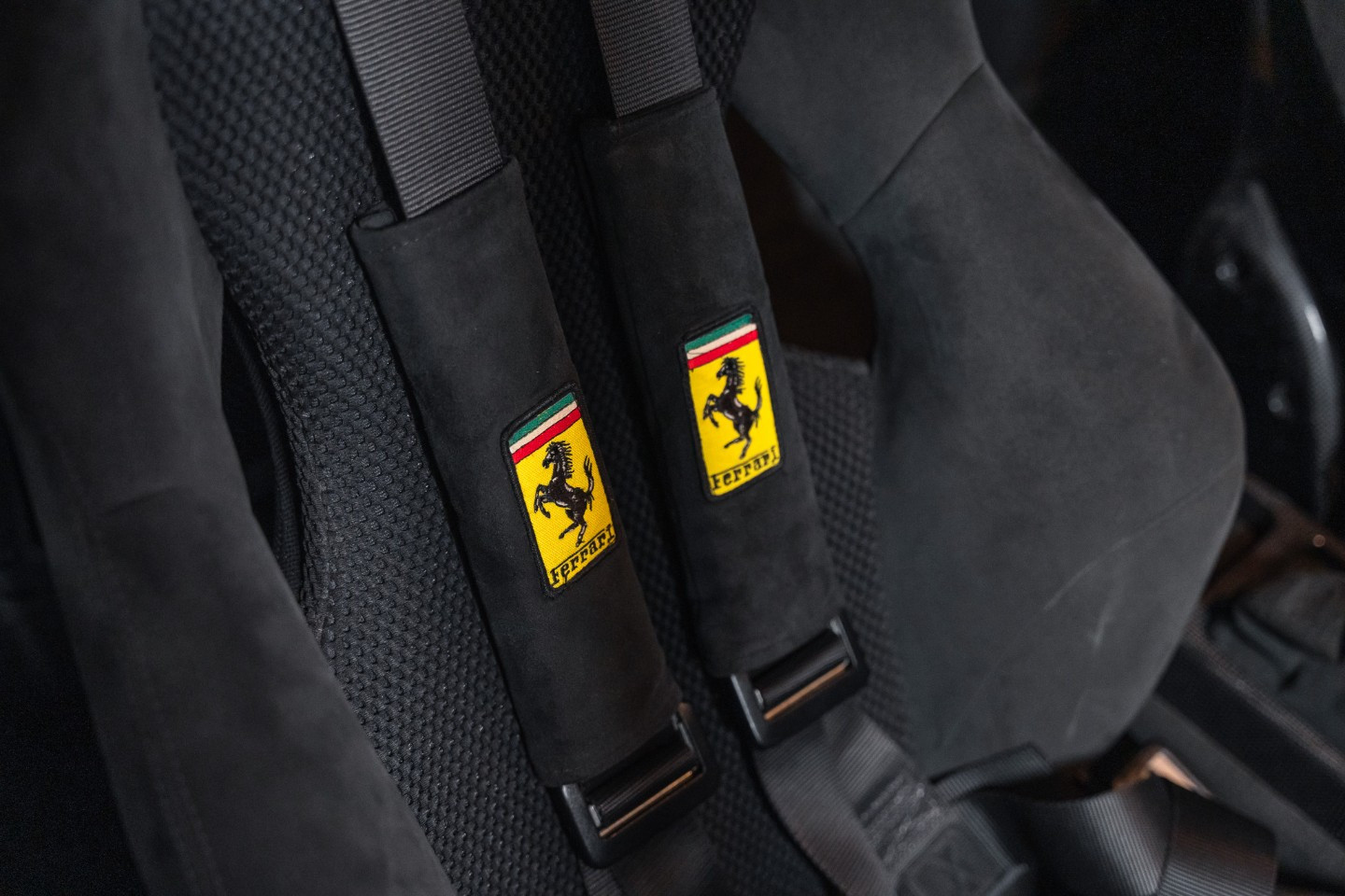 
                                                Voiture
                                                 Ferrari 430 Scuderia V8 4.3 510