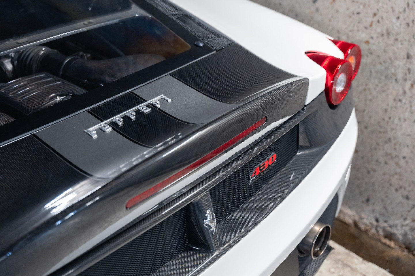 
                                                Voiture
                                                 Ferrari 430 Scuderia V8 4.3 510