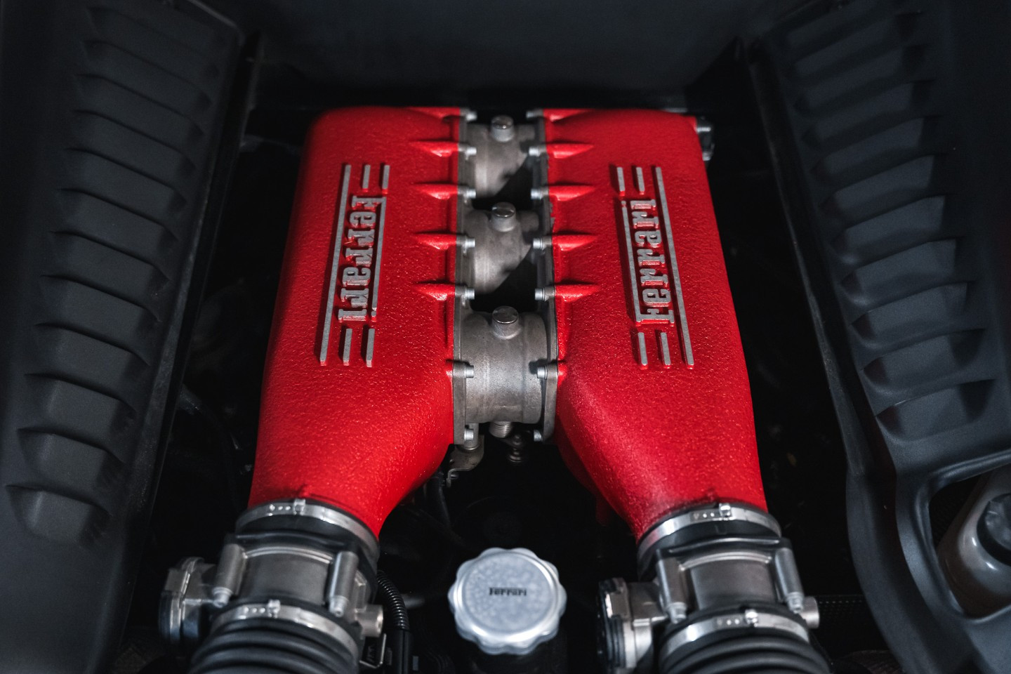 
                                                Voiture
                                                 Ferrari 458 Italia V8 4.5 570