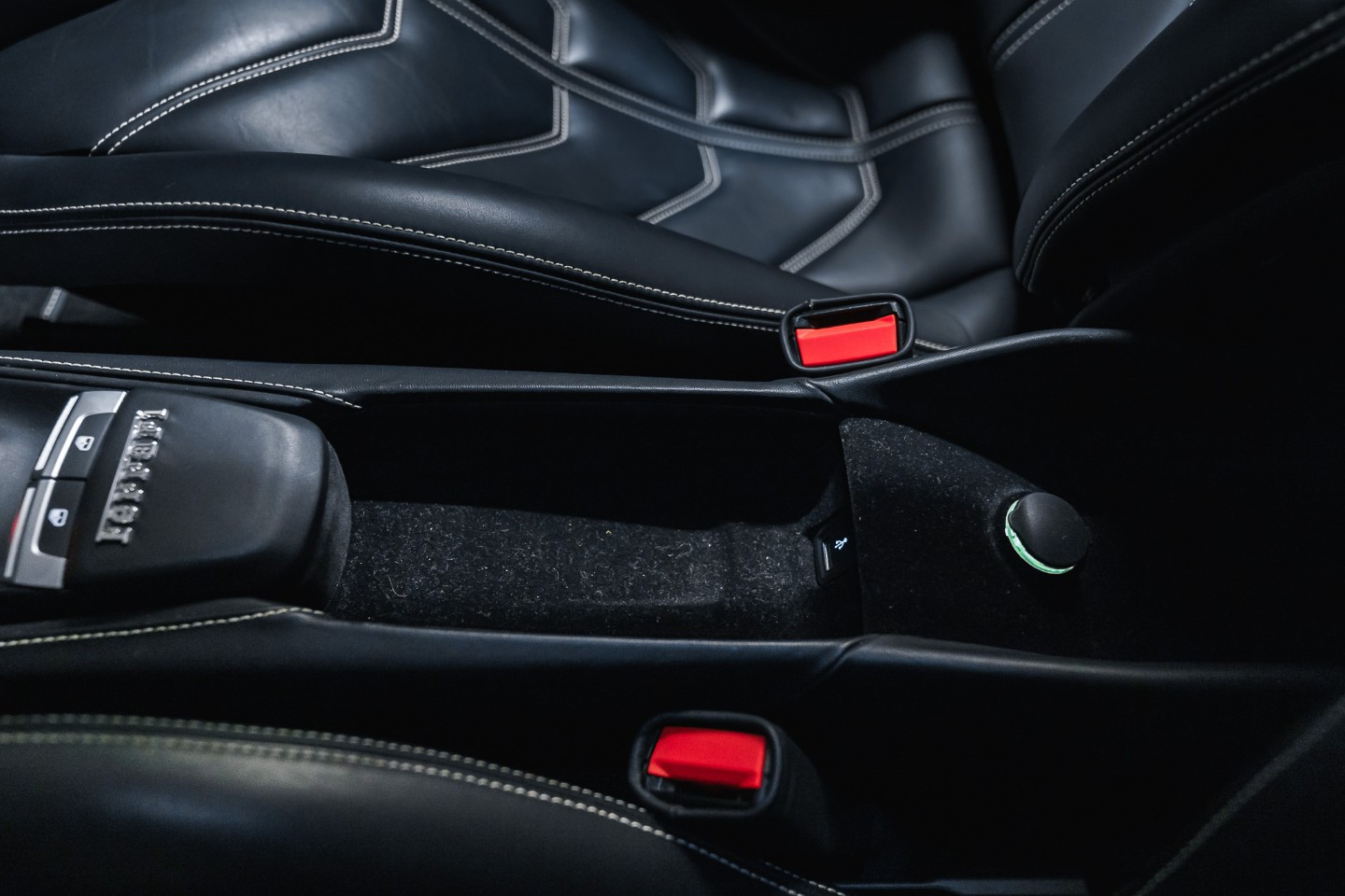 
                                                Voiture
                                                 Ferrari 488 - GTB V8 4.0 670ch Novitec Kit