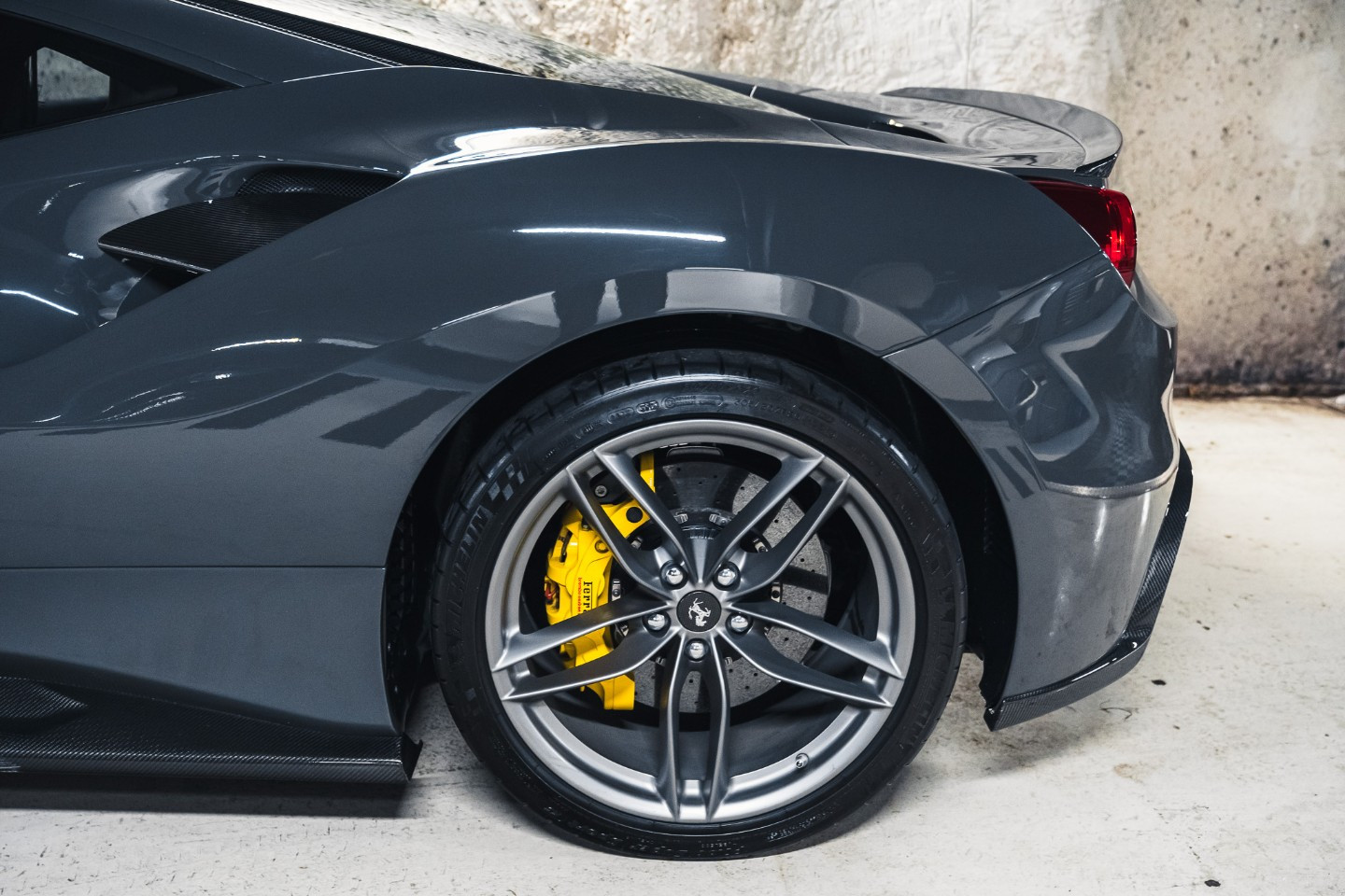 
                                                Voiture
                                                 Ferrari 488 - GTB V8 4.0 670ch Novitec Kit