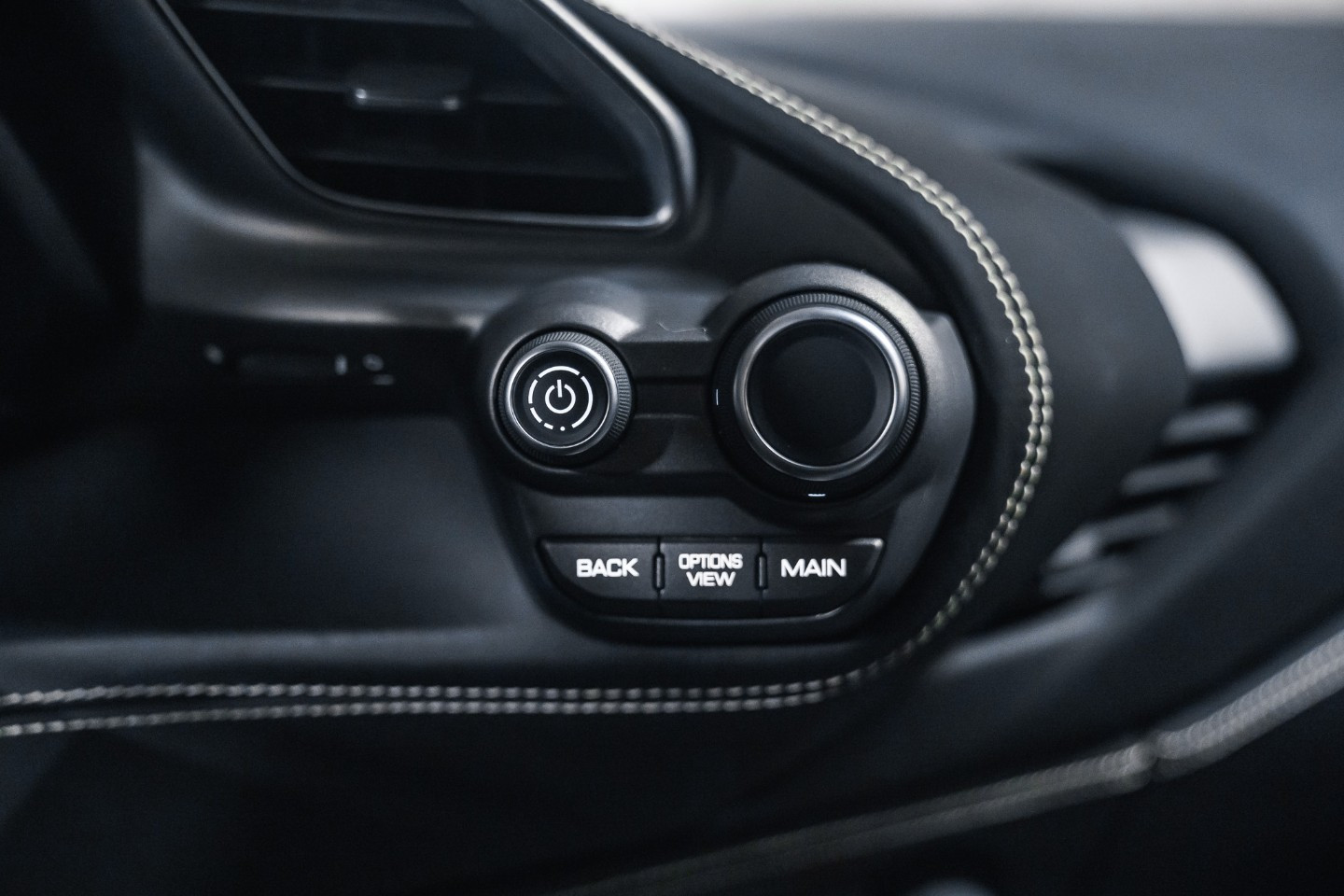 
                                                Voiture
                                                 Ferrari 488 - GTB V8 4.0 670ch Novitec Kit