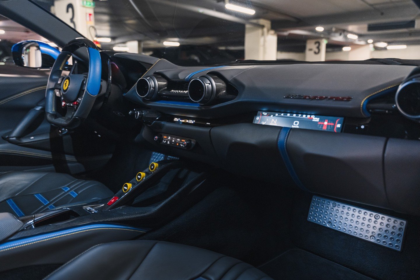 
                                                Voiture
                                                 Ferrari 812 Superfast V12 6.5 800 Finition Atelier