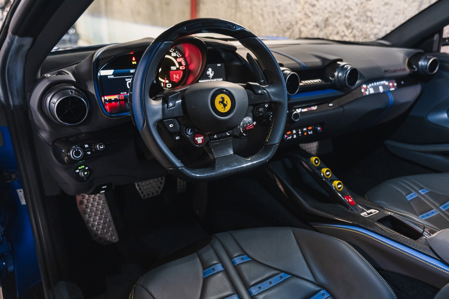 
                                                Voiture
                                                 Ferrari 812 Superfast V12 6.5 800 Finition Atelier