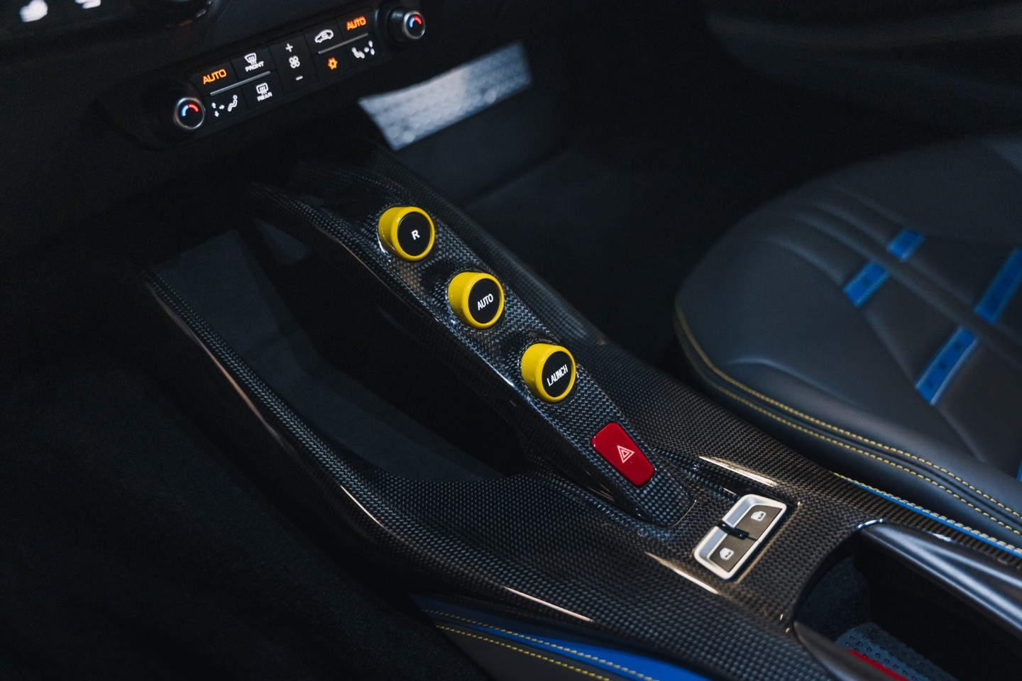
                                                Voiture
                                                 Ferrari 812 Superfast V12 6.5 800 Finition Atelier