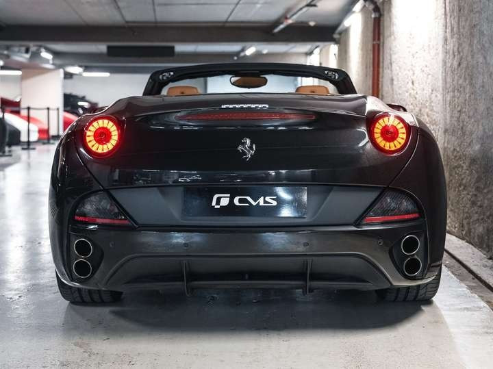 
                                                Voiture
                                                 Ferrari California V8 4.3 490ch