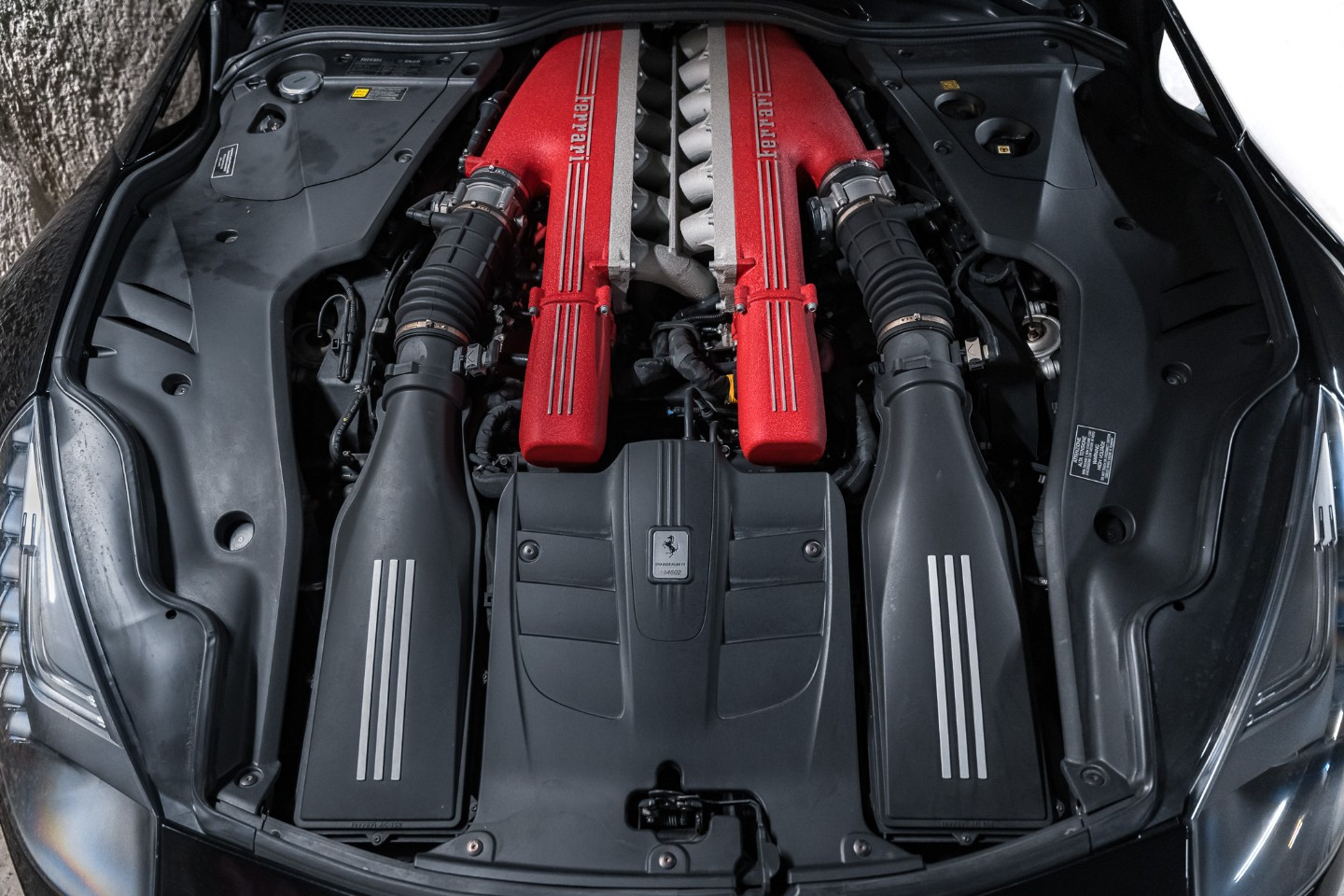 
                                                Voiture
                                                 Ferrari F12 Berlinetta V12 6.0 740