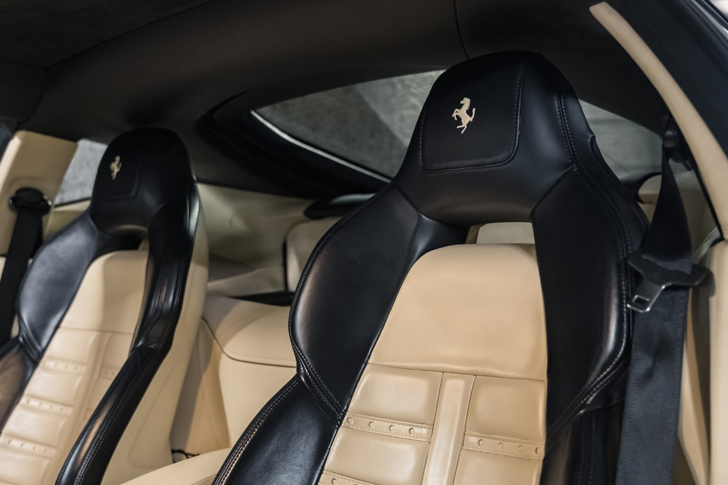 
                                                Voiture
                                                 Ferrari F12 Berlinetta V12 6.0 740