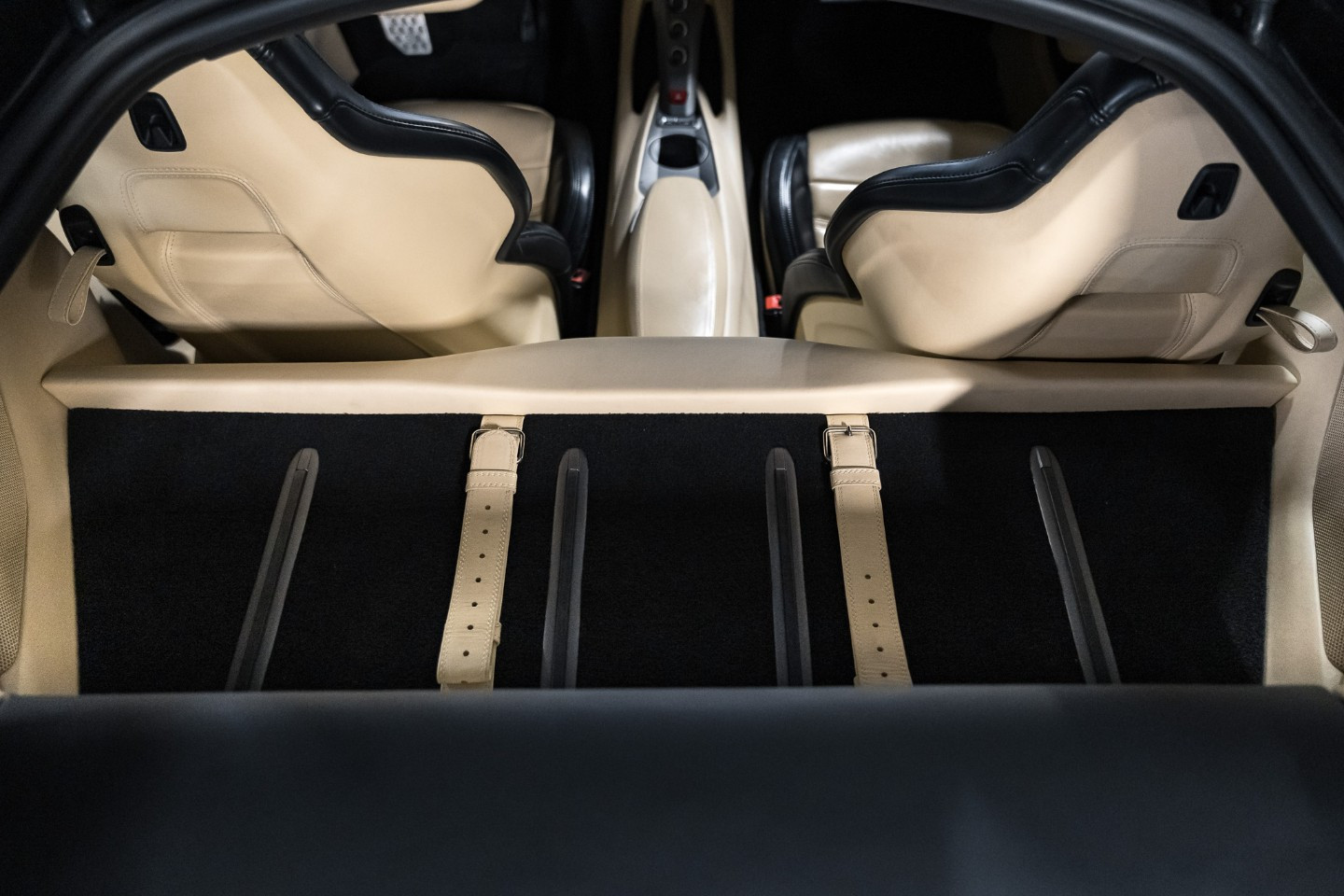 
                                                Voiture
                                                 Ferrari F12 Berlinetta V12 6.0 740