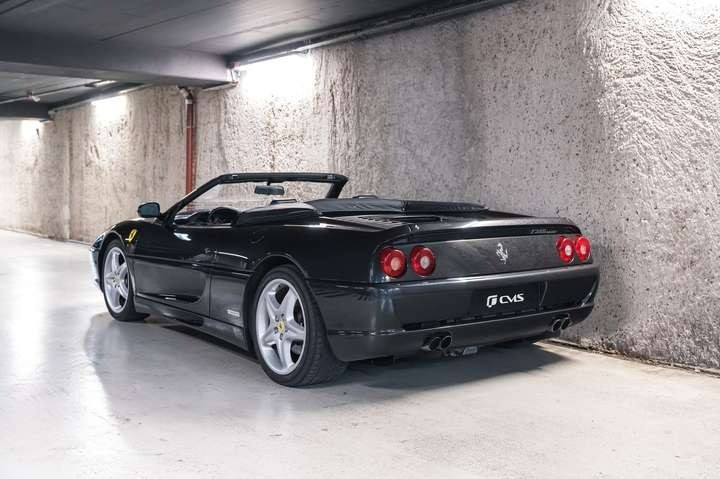 
                                                Voiture
                                                 Ferrari F355 3.5i Spider