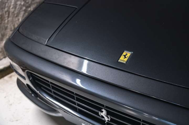 
                                                Voiture
                                                 Ferrari F355 3.5i Spider