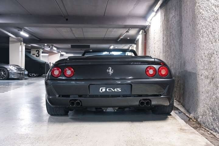 
                                                Voiture
                                                 Ferrari F355 3.5i Spider