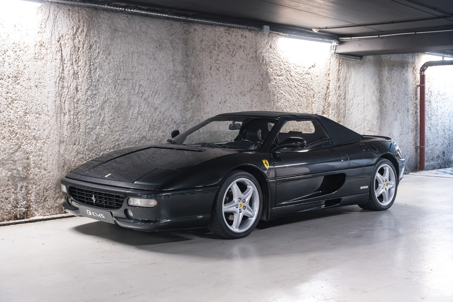 
                                                Voiture
                                                 Ferrari F355 Spider V8 3.5 380