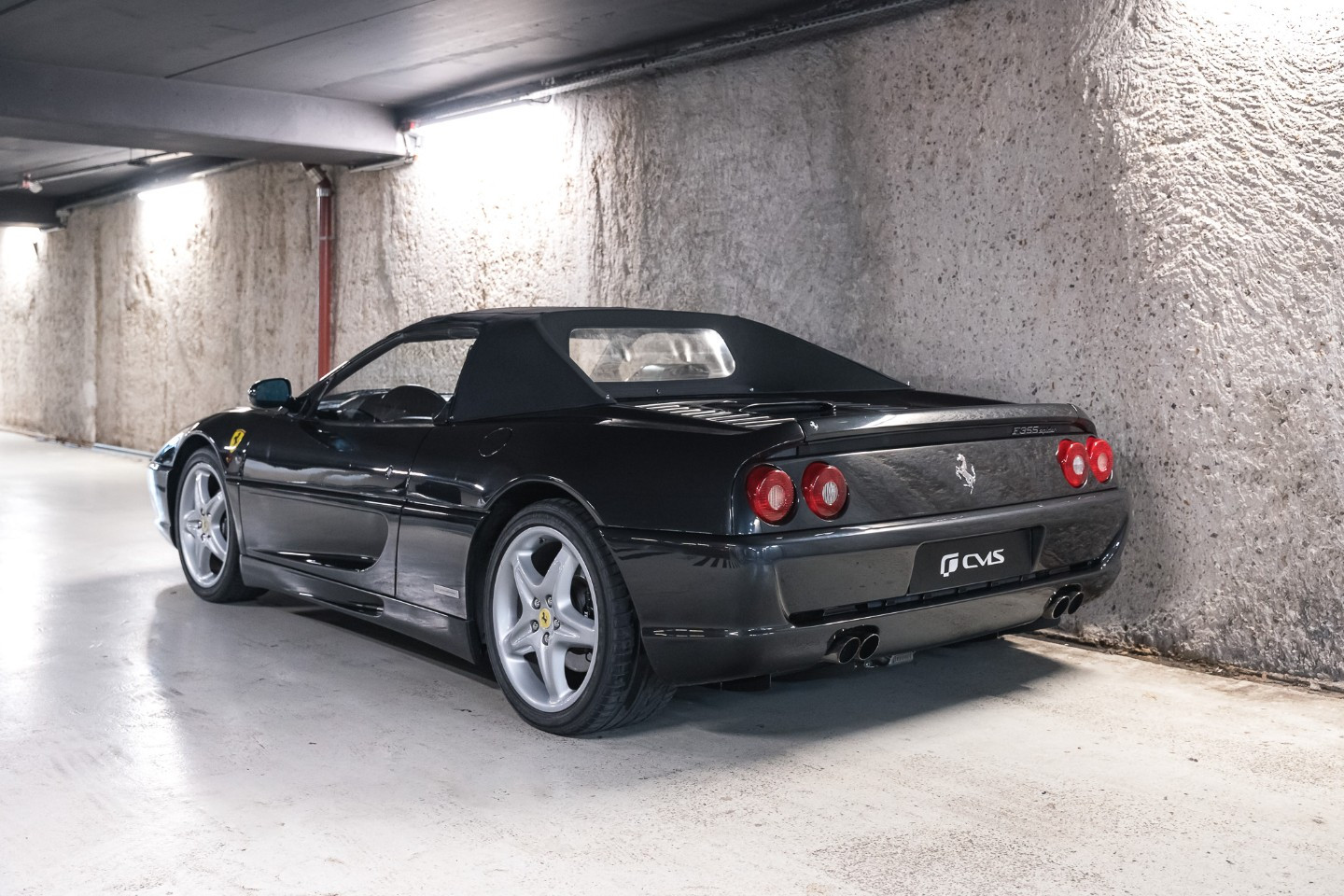 
                                                Voiture
                                                 Ferrari F355 Spider V8 3.5 380