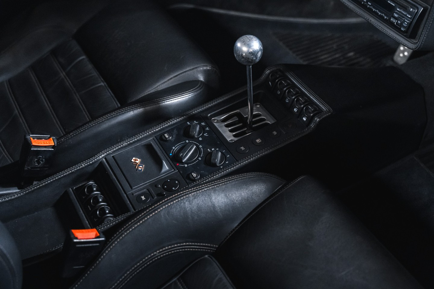 
                                                Voiture
                                                 Ferrari F355 Spider V8 3.5 380