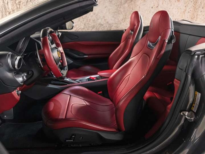 
                                                Voiture
                                                 Ferrari Portofino 4.0 V8 600 ch