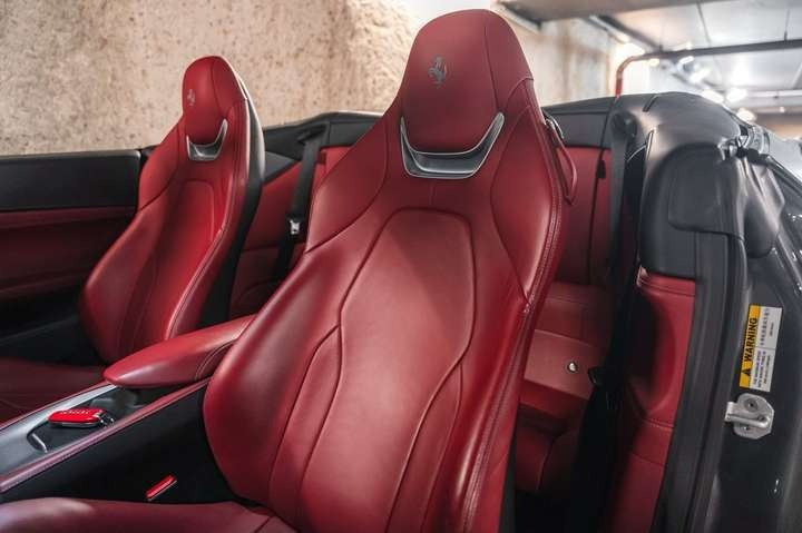 
                                                Voiture
                                                 Ferrari Portofino 4.0 V8 600 ch