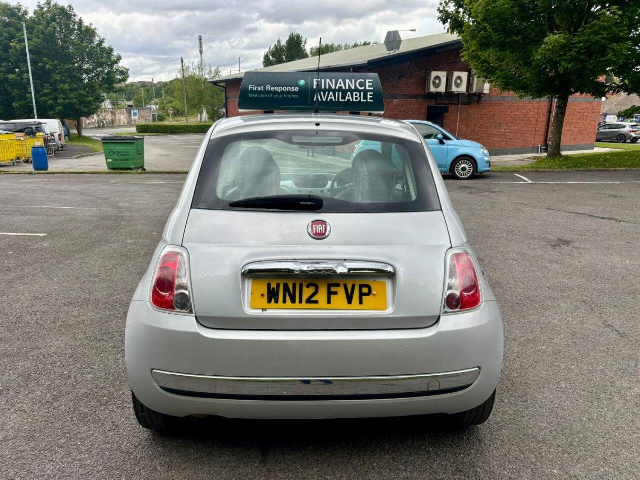 
                                                Voiture
                                                 Fiat 500 1.2 Lounge Hatchback 3dr Petrol Manual Euro 5 (s/s) (69 bhp)