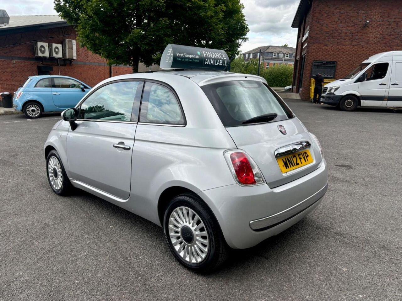 
                                                Voiture
                                                 Fiat 500 1.2 Lounge Hatchback 3dr Petrol Manual Euro 5 (s/s) (69 bhp)