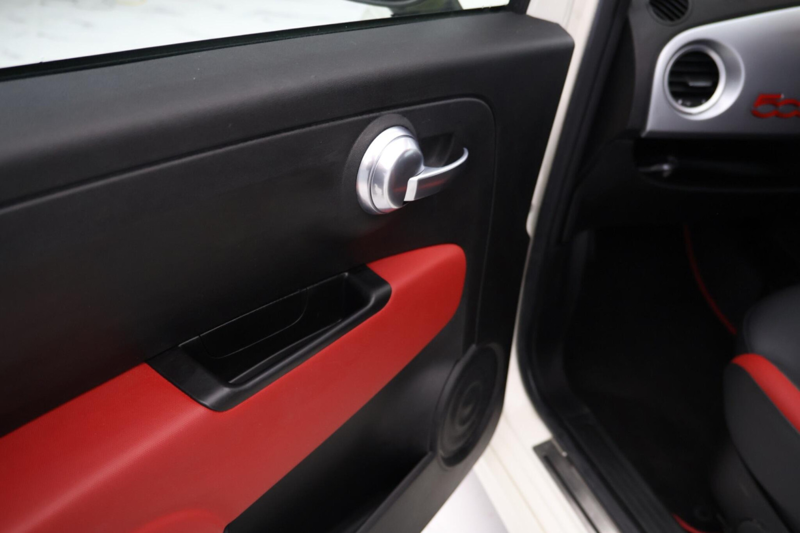 
                                                Voiture
                                                 Fiat 500 1.2 S Euro 6 (s/s) 3dr