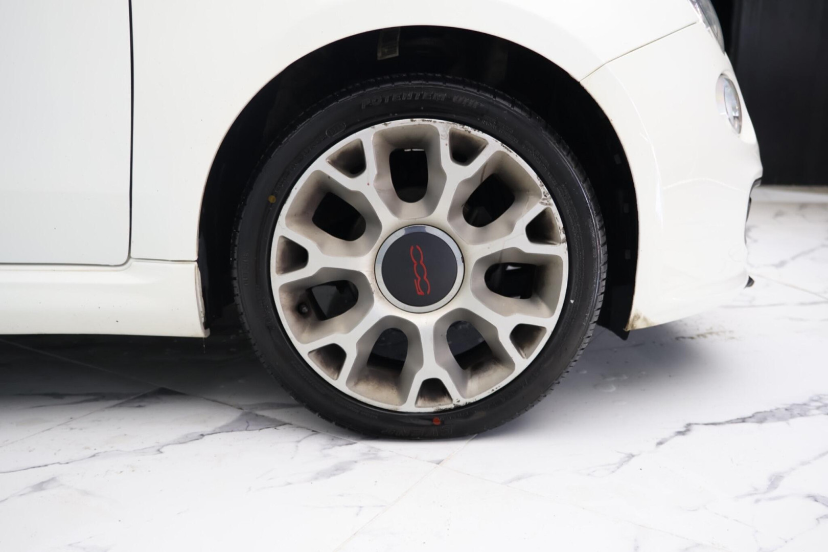
                                                Voiture
                                                 Fiat 500 1.2 S Euro 6 (s/s) 3dr