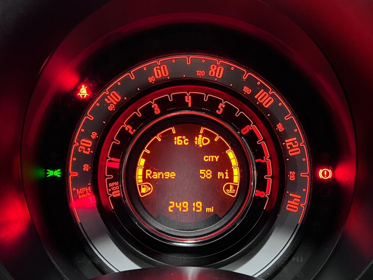 Voiture
                                                 Fiat 500 1.2 S Hatchback 3dr Petrol Manual Euro 6 (s/s) (69 bhp)