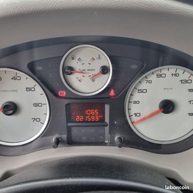 
                                                Voiture
                                                 Fiat Scudo 2.0 JTD - 16V TURBO MULTIJET