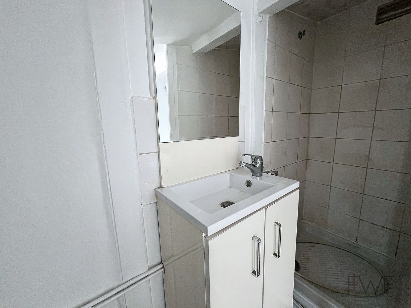 
                                                Vente
                                                 FLACHAT - Studio 17m² parfait état