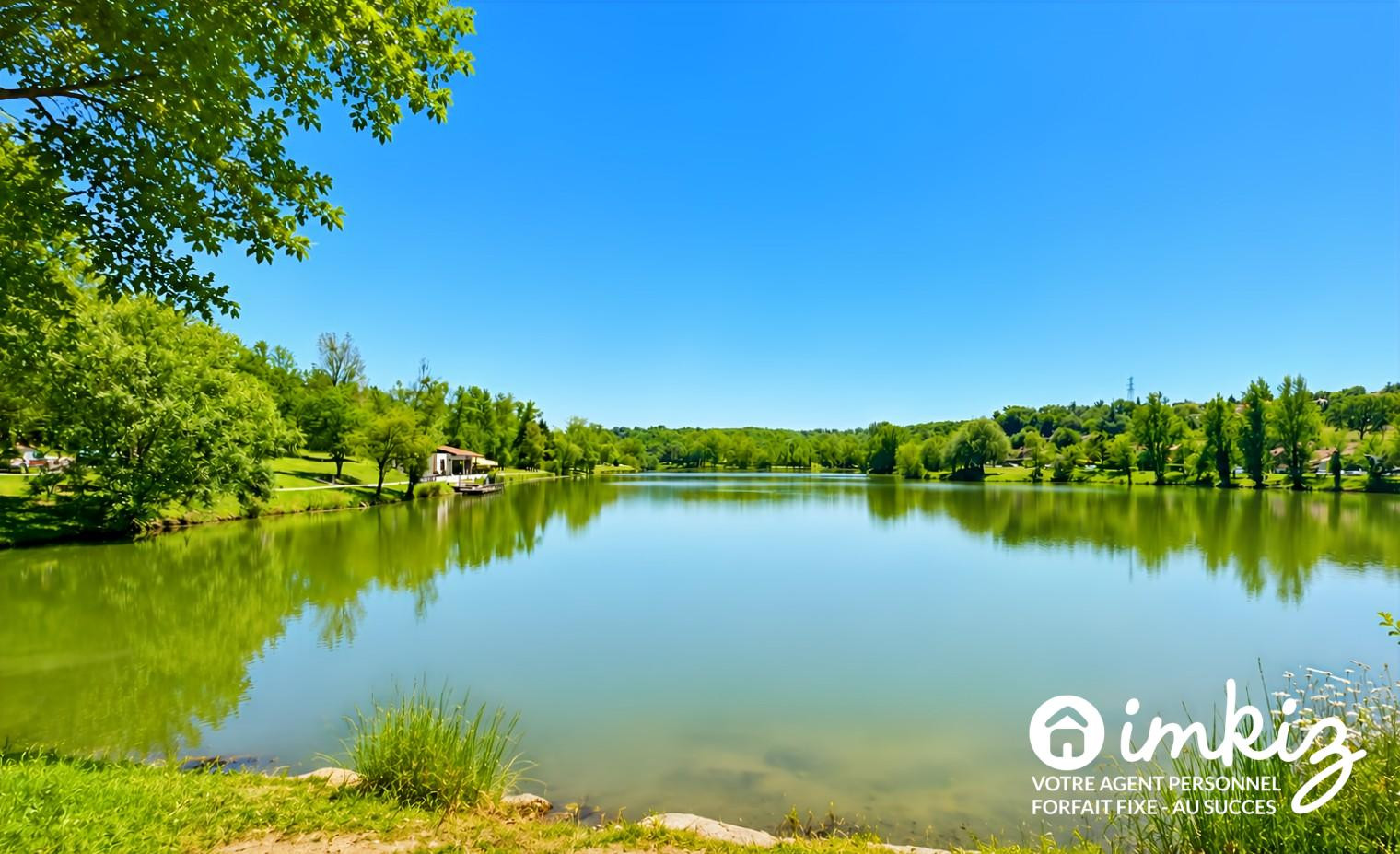 
                                                Vente
                                                 Flourens le lac - Maison récente 4 chambres