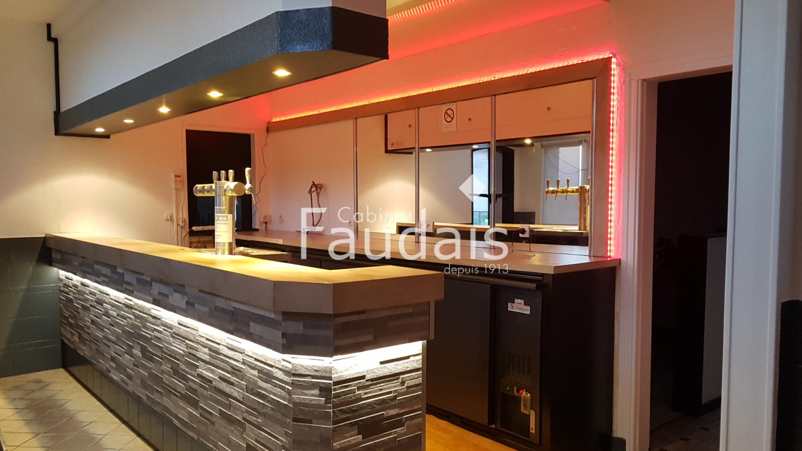 
                                                Vente
                                                 Fond de commerce + logement à GUILBERVILLE