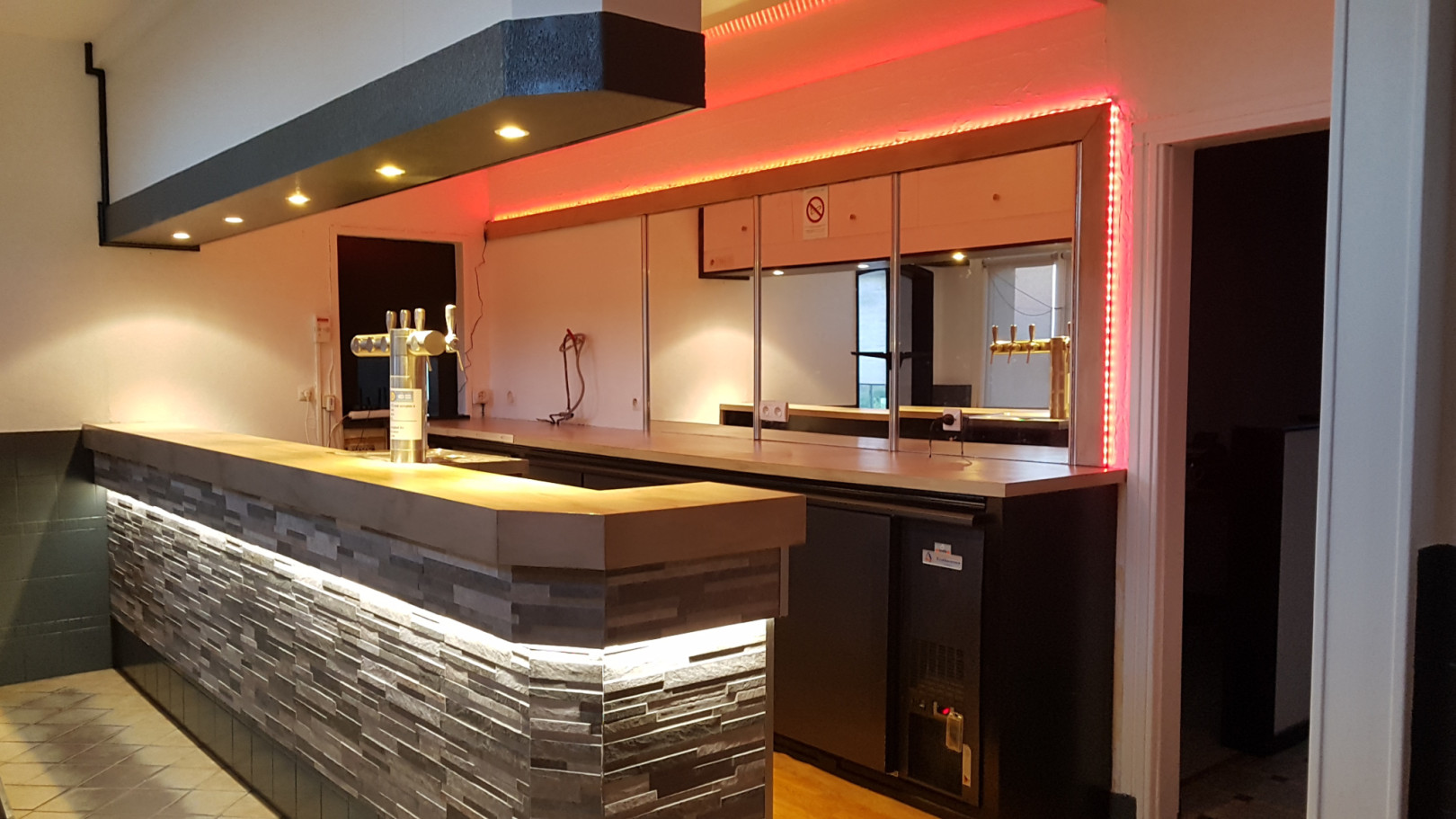 
                                                Vente
                                                 Fond de commerce + logement à GUILBERVILLE