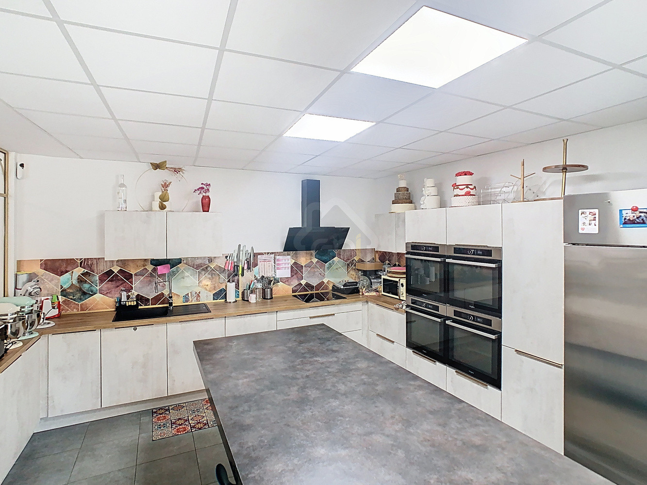 
                                                Vente
                                                 Fonds de commerce