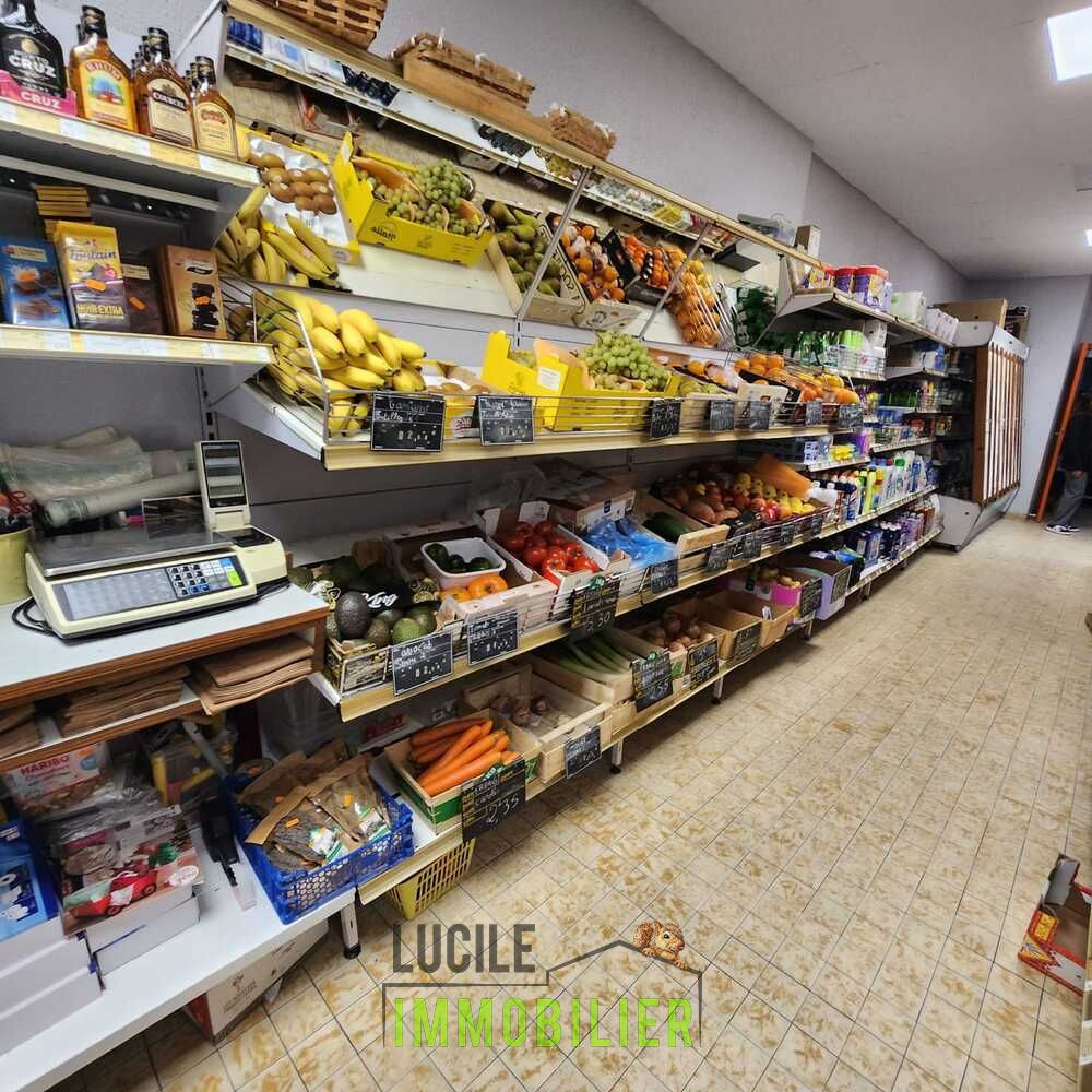 
                                                Vente
                                                 Fonds de commerce à vendre 187 m2