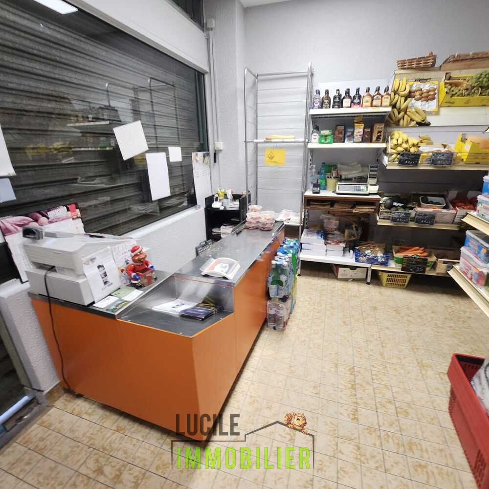 
                                                Vente
                                                 Fonds de commerce à vendre 187 m2