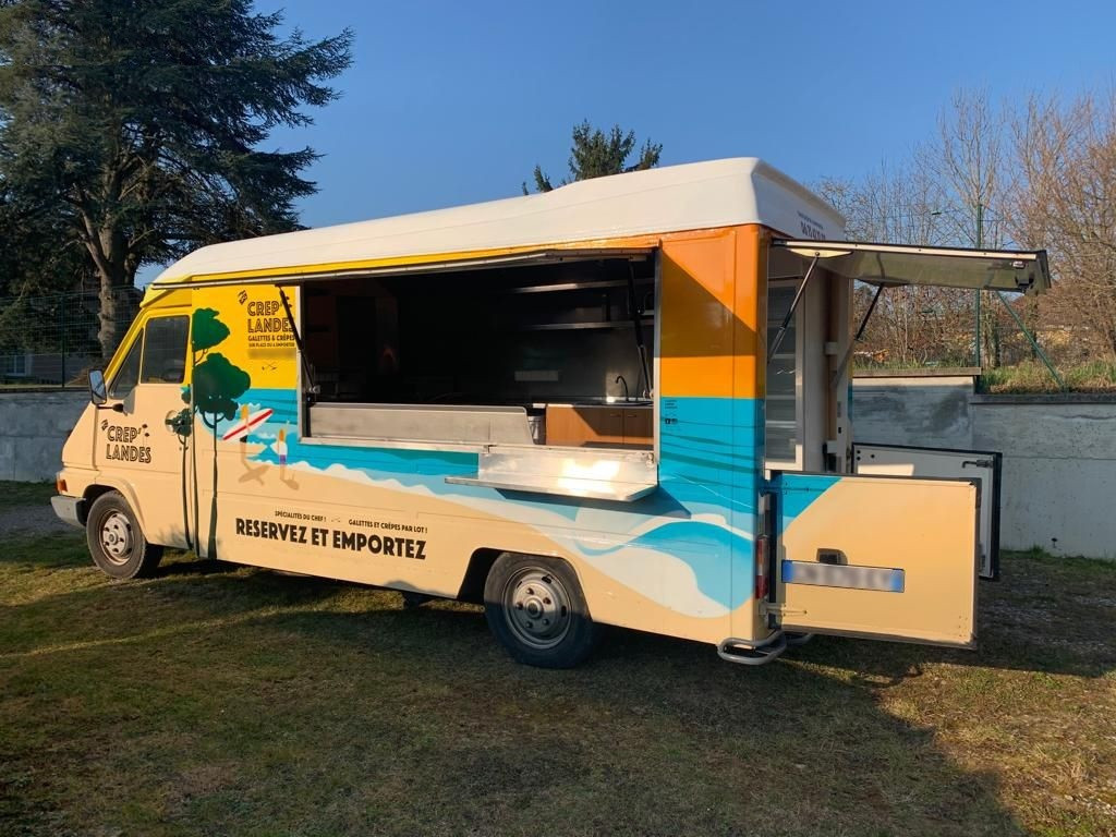 
                                                Utilitaire
                                                 Food Truck de crêpes