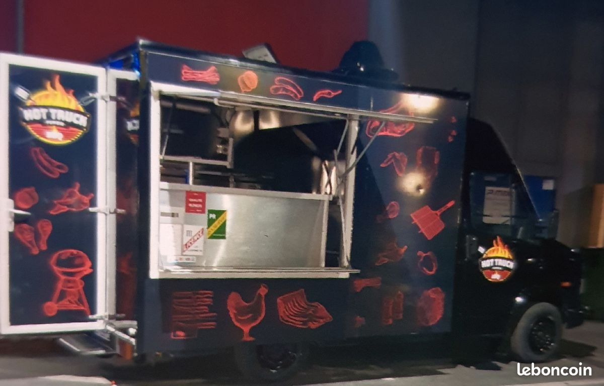 
                                                Matériel Restauration
                                                 food truck poulet braisé churrasqueira