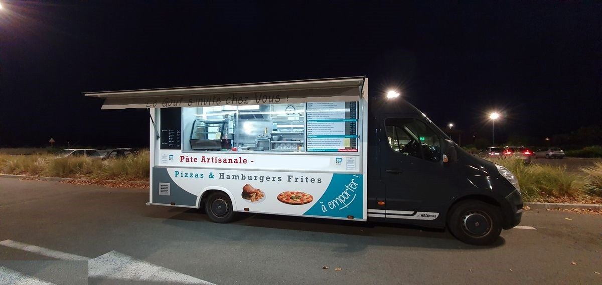 
                                                Utilitaire
                                                 Food truck tout équipé Pizza