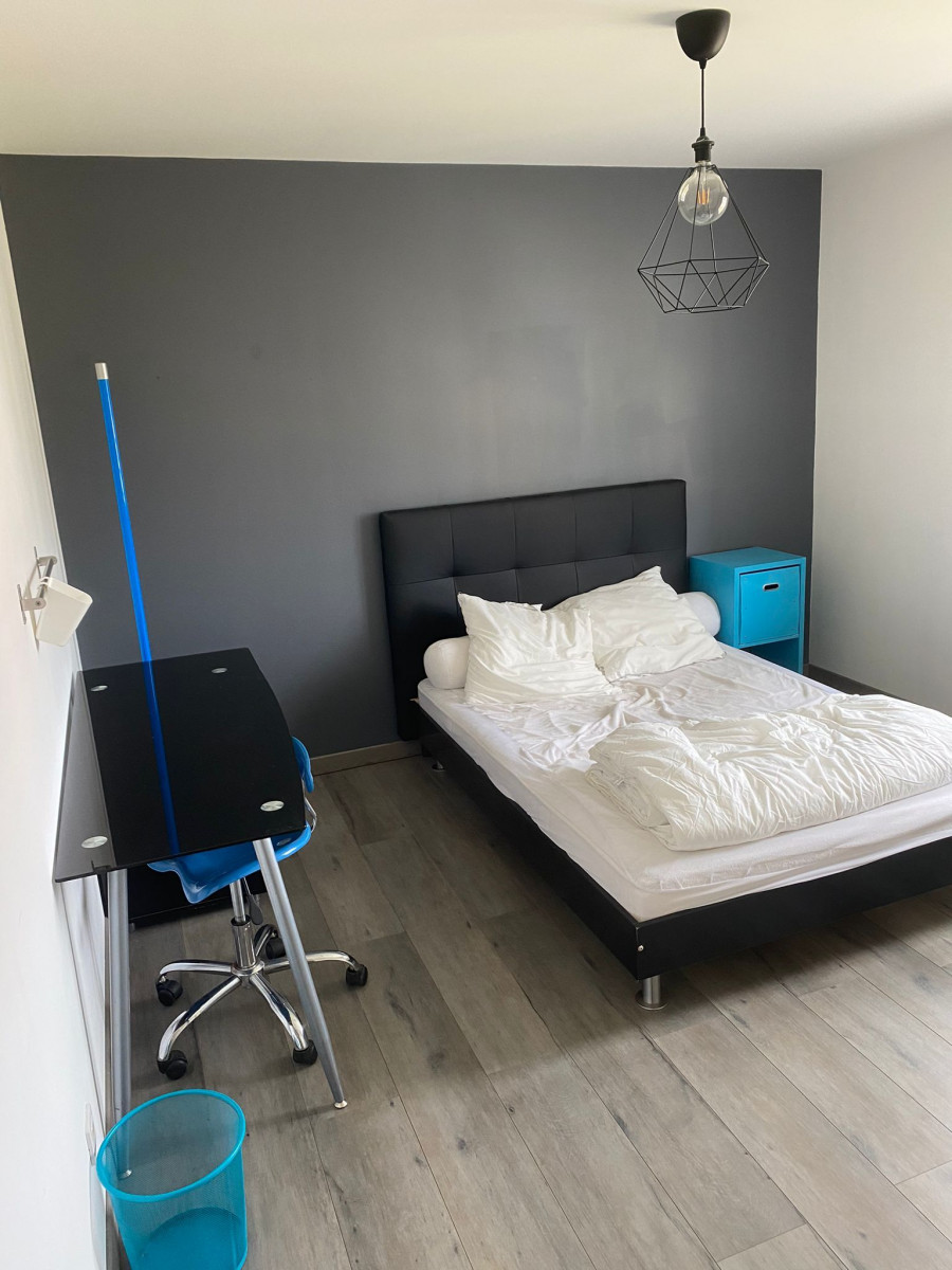
                                                Location
                                                 FOR RENT - MAISON A LOUER (loyer tout inclus)