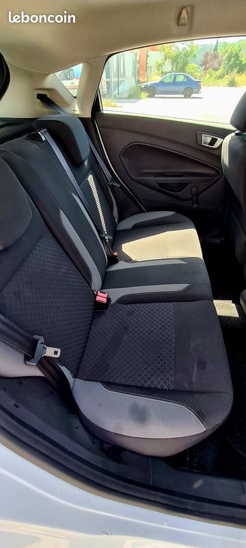 
                                                Voiture
                                                 Ford fiesta 1.0 ecoboost 100 ch edition 5 portes