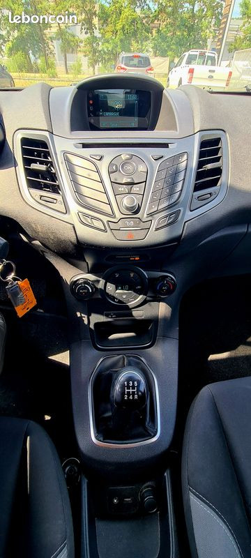 
                                                Voiture
                                                 Ford fiesta 1.0 ecoboost 100 ch edition 5 portes