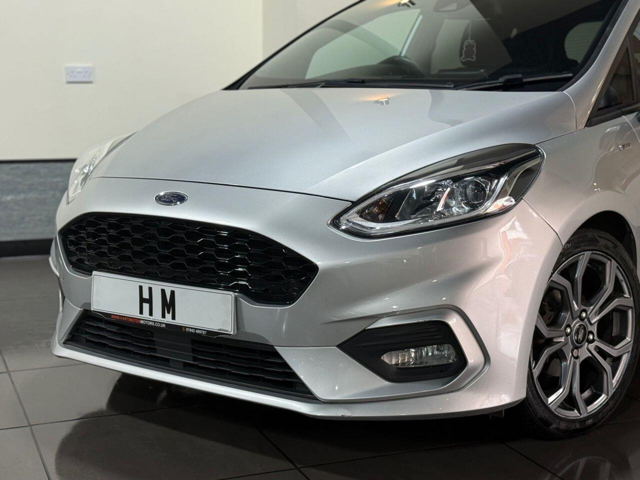 Voiture
                                                 Ford Fiesta 1.0T EcoBoost GPF ST-Line Hatchback 5dr Petrol Manual Euro 6 (s/s) (100 ps)