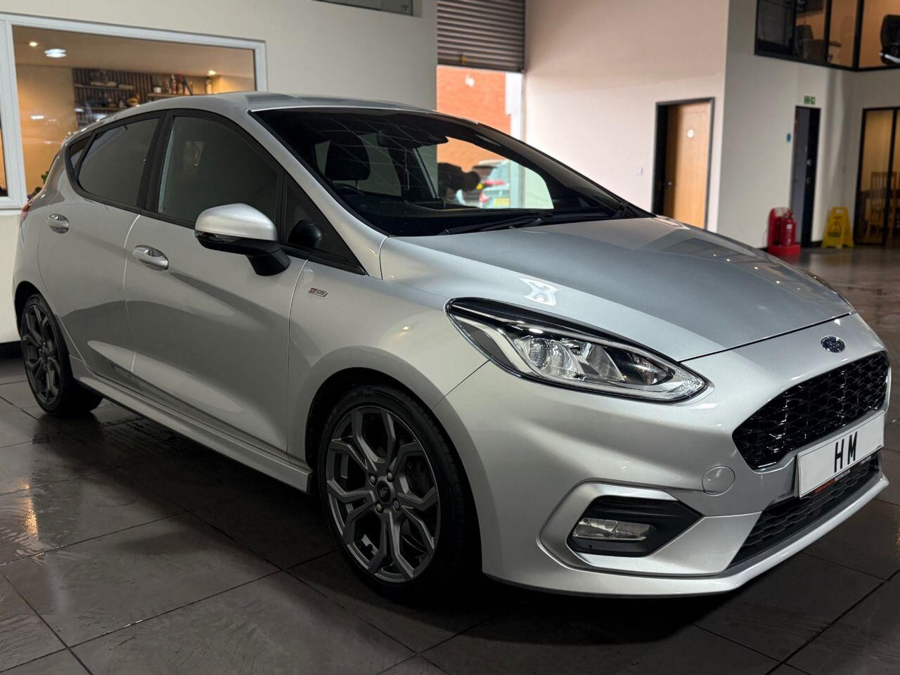 Voiture
                                                 Ford Fiesta 1.0T EcoBoost GPF ST-Line Hatchback 5dr Petrol Manual Euro 6 (s/s) (100 ps)