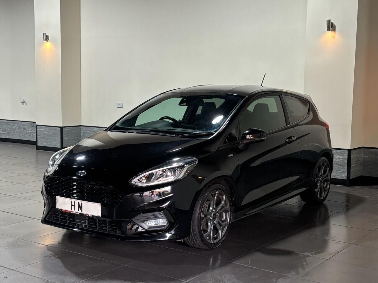 
                                                Voiture
                                                 Ford Fiesta 1.0T EcoBoost ST-Line Hatchback 3dr Petrol Manual Euro 6 (s/s) (140 ps)
