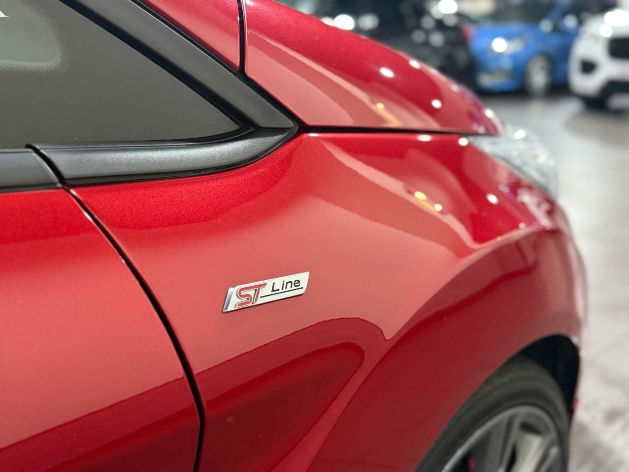 Voiture
                                                 Ford Fiesta 1.0T EcoBoost ST-Line Hatchback 3dr Petrol Manual Euro 6 (s/s) (140 ps)
