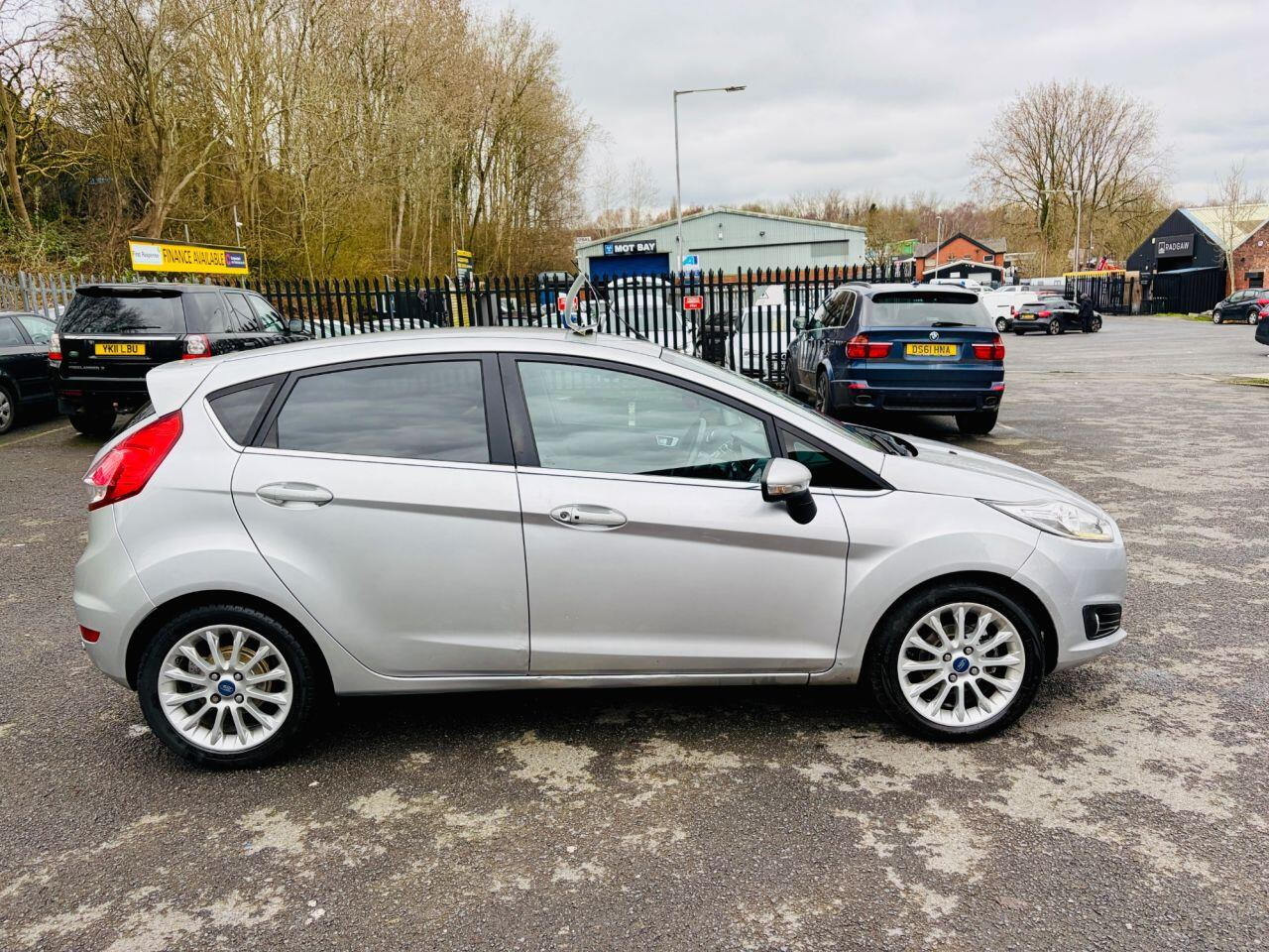
                                                Voiture
                                                 Ford Fiesta 1.0T EcoBoost Titanium X Hatchback 5dr Petrol Manual Euro 5 (s/s) (125 ps) MOT 10/26 41K PSH CATS ULEZ