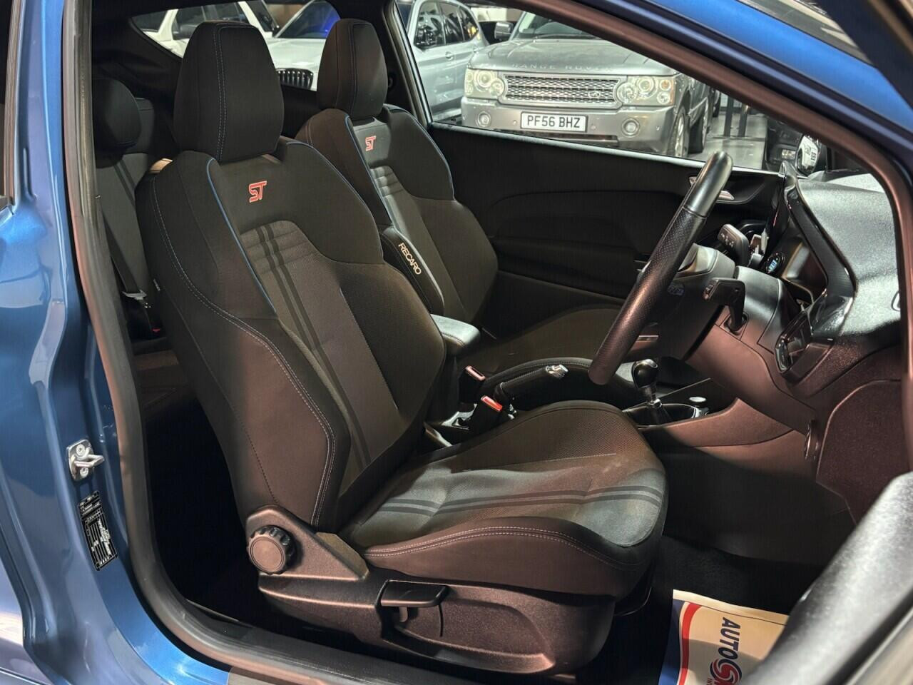 Voiture
                                                 Ford Fiesta 1.5T EcoBoost ST-2 Hatchback 3dr Petrol Manual Euro 6 (s/s) (200 ps)