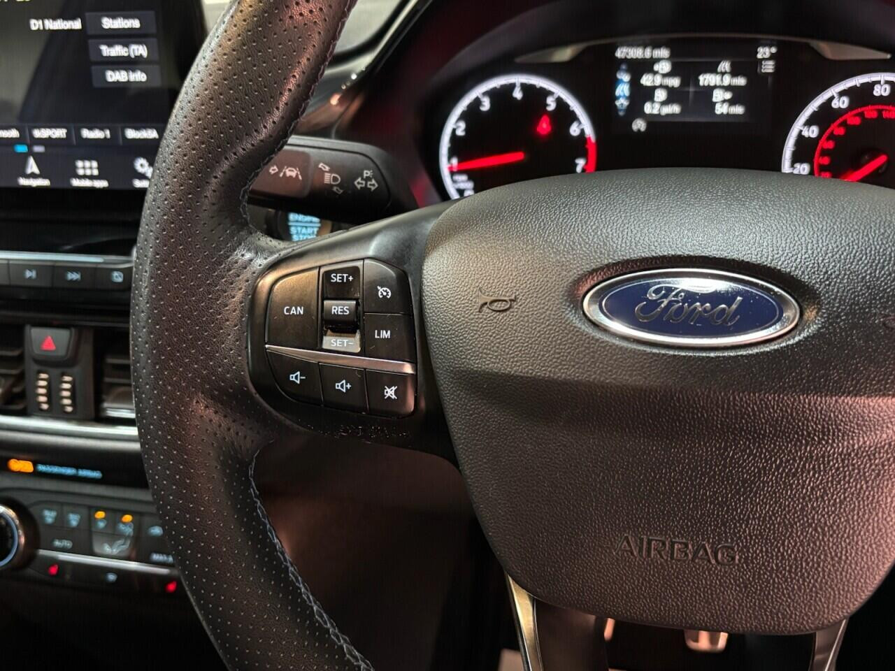 
                                                Voiture
                                                 Ford Fiesta 1.5T EcoBoost ST-2 Hatchback 3dr Petrol Manual Euro 6 (s/s) (200 ps)