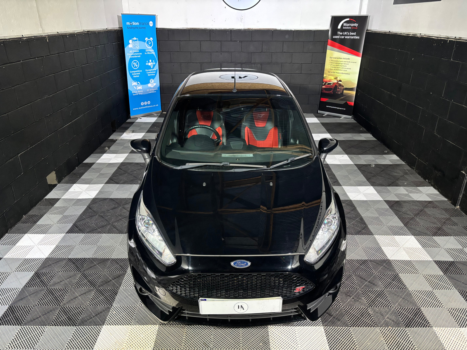 
                                                Voiture
                                                 Ford Fiesta ST-3